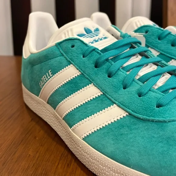 Adidas Gazelle Shoes Sneakers new EE5510 Hi-Res Aqua white Men’s Size 11